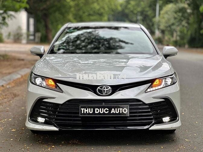 Toyota Camry 2.0G 2021 Trắng 45.000 km