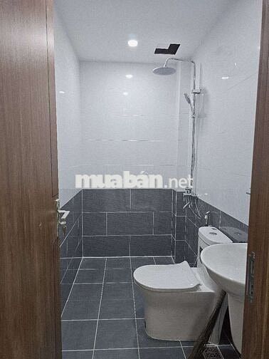 Cần cho thuê nhà kế bên Nhà thờ Tử Đình. cách bờ kè sông vàm thuận150m