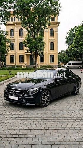 Mercedes E300 AMG 2019 Đen nâu siêu lướt