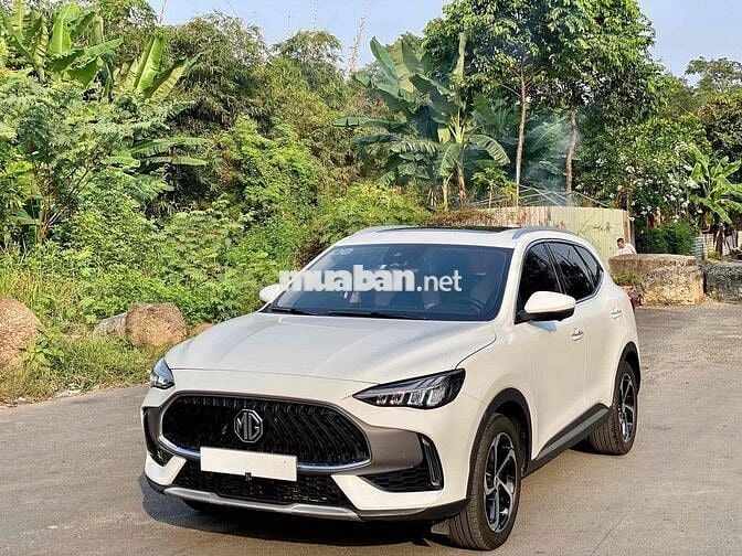 MG HS LUX 2024 Trắng 32.000 km