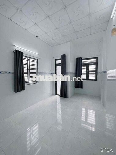 Nhà lầu mới 2 phòng hẻm Hùng Vương