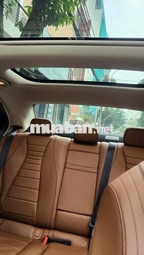 Mercedes E300 AMG 2019 Đen nâu siêu lướt