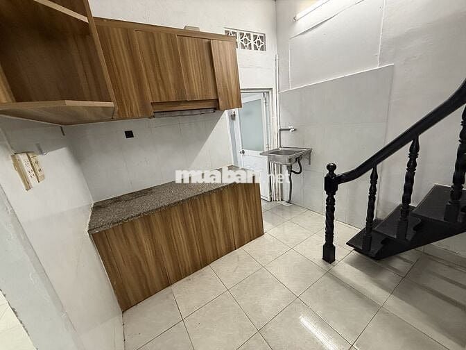 Hẻm Thông VƯỜN LÀI & Ng Xuân Khoát, 2 Tấm, 4 x 10m, 2 Phòng Ngủ, 2 wc