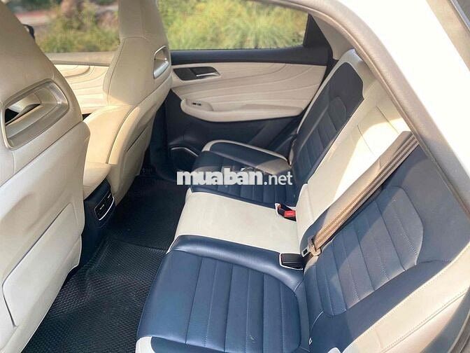 MG HS LUX 2024 Trắng 32.000 km