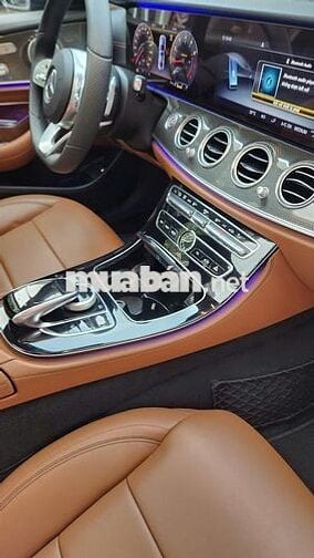 Mercedes E300 AMG 2019 Đen nâu siêu lướt