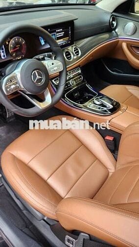 Mercedes E300 AMG 2019 Đen nâu siêu lướt