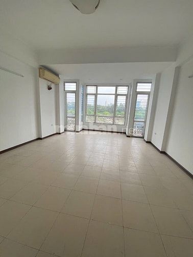 Cho thuê nhà 17, mặt  phố Quan Hoa, phường Nghĩa Đô, Tp Hà Nội, Sổ đỏ 