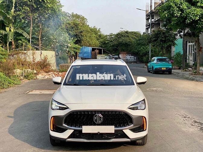 MG HS LUX 2024 Trắng 32.000 km