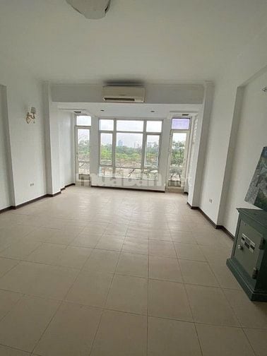 Cho thuê nhà 17, mặt  phố Quan Hoa, phường Nghĩa Đô, Tp Hà Nội, Sổ đỏ 