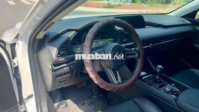 Mazda 3 Luxury 2023 Trắng 40.000 km