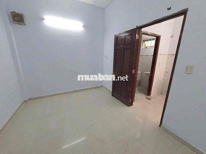 cho thuê Nhà c4 tl 49 gần cầu phú long q12 dt 6*16 giá 6tr5
