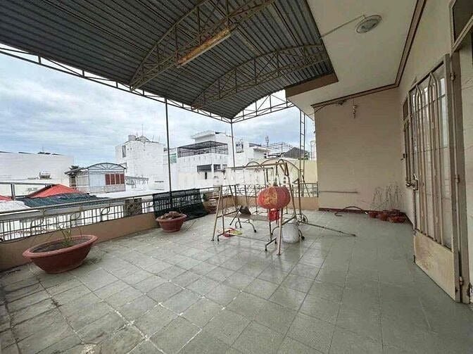 CHO THUÊ NHÀ MẶT TIỀN LAM SƠN, GIÁ 40TR/ THÁNG