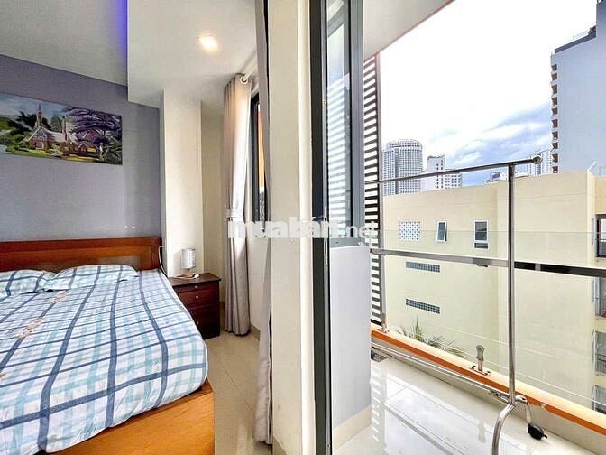 Cho thuê căn hộ studio có ban công ngay trung tâm Nha Trang 