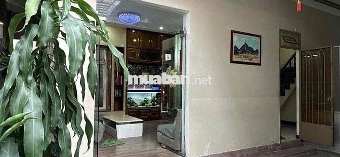 CHO THUÊ NHÀ MẶT TIỀN LAM SƠN, GIÁ 40TR/ THÁNG
