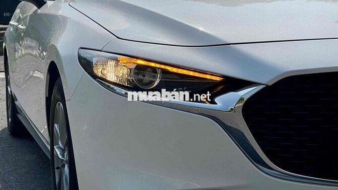 Mazda 3 Luxury 2023 Trắng 40.000 km