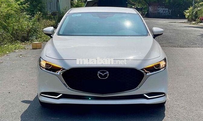 Mazda 3 Luxury 2023 Trắng 40.000 km