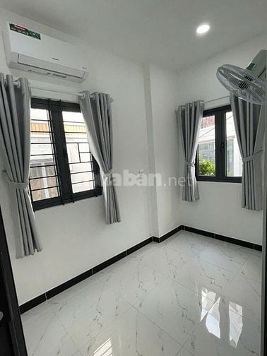 Nhà Gò Vấp hàng hiếm ở khu trên đường náo nhiệt 