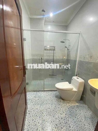 CHO THUÊ NHÀ 3 LẦU MẶT TIỀN ĐƯỜNG NGUYỄN VĂN CỪ NỐI DÀI