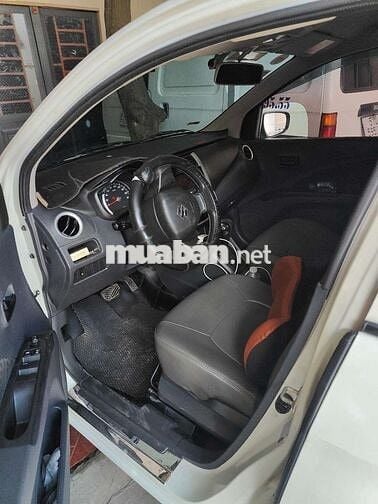 Suzuki Celerio Trắng Số tự động
