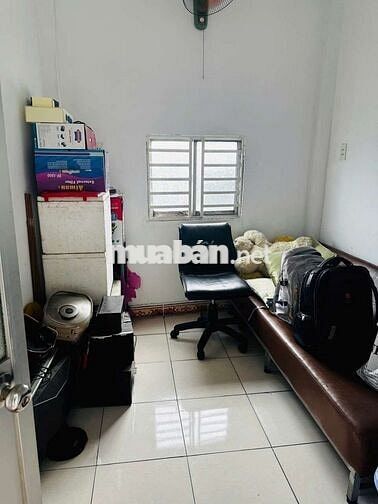 Dư 1phòng cho thuê gần ngân hàng acb Lê Văn Khương