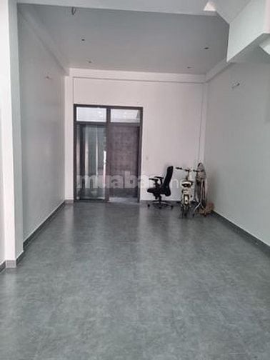 Cho thuê mặt bằng kinh doanh đường nhựa 8m