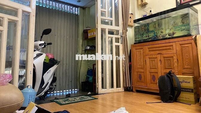 Cho thuê nhà 4pn hẻm ba gác đường Âu Cơ, phường 10, quận Tân Bình 