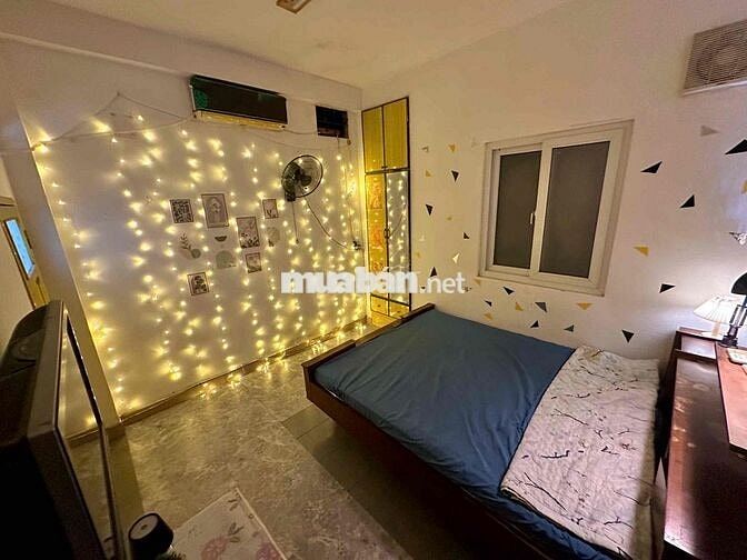 Cho thuê phòng xinh đầy đủ nội thất WC riêng ngay Hàng Xanh