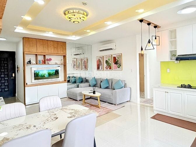 Chính chủ căn góc 83m2 Hoàng Kim sổ hồng sẵn, nhà mới, TT 950tr ở ngay