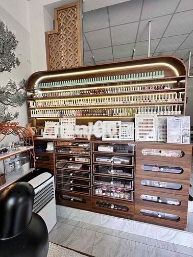 Tuyển thợ nail ăn chia và dạy nghề miễn phí