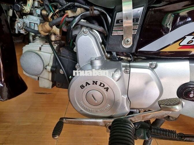Honda Boss màu Nâu đỏ