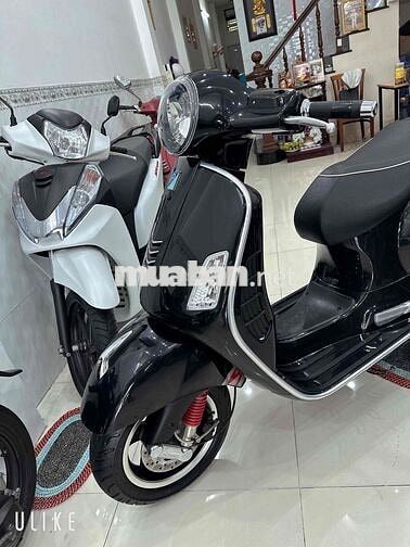 Piaggio Vespa GTS ( CUỐI 2016 ) BS: 65 Cần Thơ