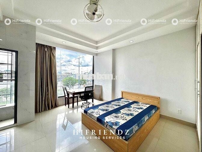 Căn hộ thang máy - ban công view xịn xò mặt tiền đường lớn