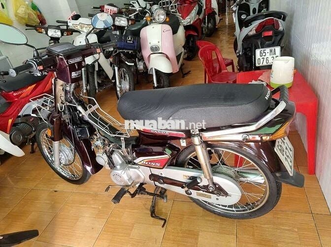 Honda Boss màu Nâu đỏ