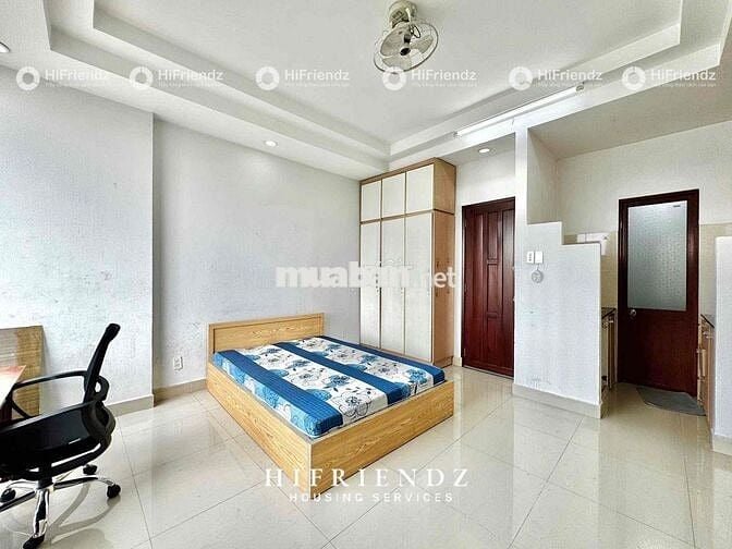 Căn hộ thang máy - ban công view xịn xò mặt tiền đường lớn