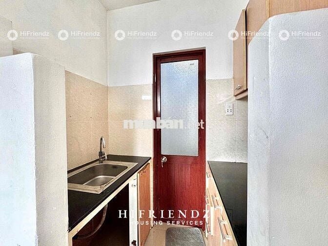 Căn hộ thang máy - ban công view xịn xò mặt tiền đường lớn