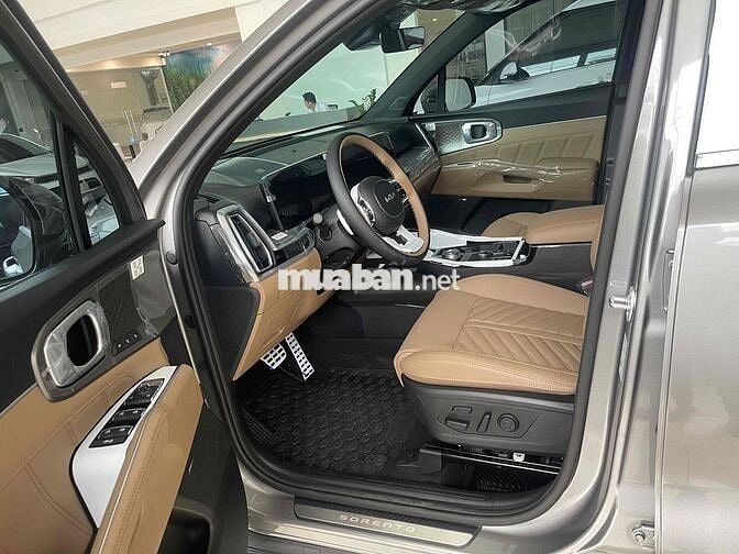 Kia Sorento Signature 7 chỗ Xám