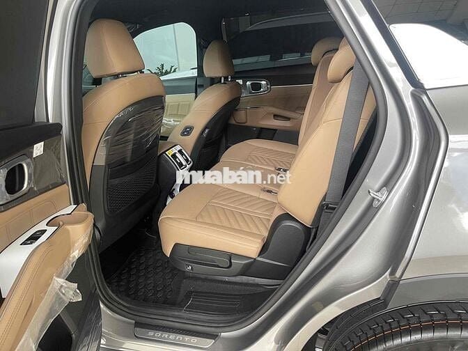 Kia Sorento Signature 7 chỗ Xám