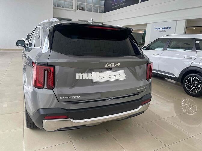 Kia Sorento Signature 7 chỗ Xám