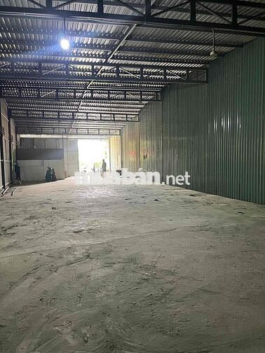 MT CHO THUÊ BÀ ĐIỂM 10x20m CÓ PHÒNG 1WC