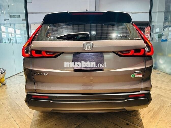 Honda CR-V L. Mua T11/2025 8.000 km. Xe Zin 100% ✔️