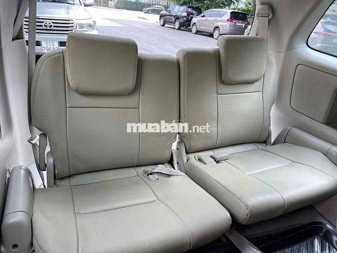 Toyota Innova 2.0G 2015 Vàng nâu
