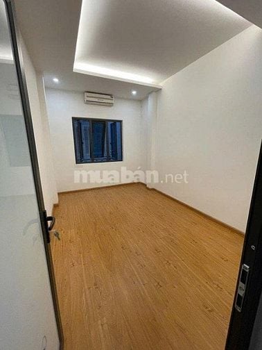 Bán nhà gần ĐH Quốc Gia, 40m2x6tầng, 8 phòng ngủ, ôtô cách 10m. 10.9tỷ