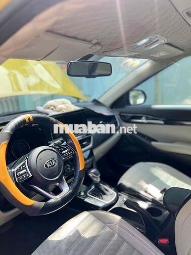 Kia Seltos 2021 1.4 Turbo Premium 52.900 km Vàng
