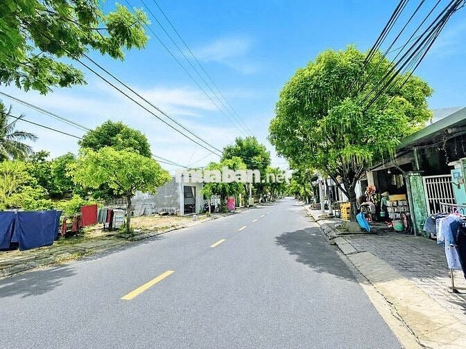 Bán nhanh mặt tiền Ngô Xuân Thu, gần Cảng Liên Chiểu, ĐNẵng, giá 2tỷ8