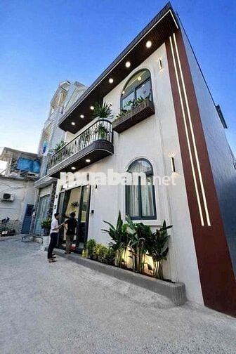 NHÀ QUẬN 7 CÓ 4 PHÒNG NGỦ ( CÓ PHÒNG NGỦ TẦNG TRỆT).