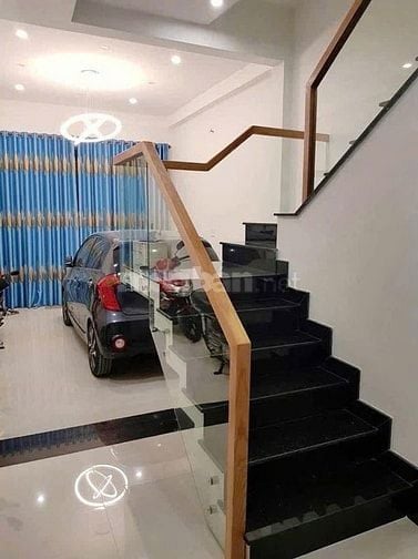 BÁN NHÀ GẦN TRƯỜNG ĐH KINH TẾ - TÀI CHÍNH,Đ NGUYỄN VĂN LẠC, BÌNH THẠNH