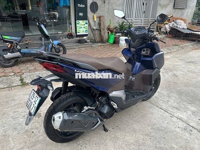 Honda Vario 160 2023 Xanh 2 vạn km