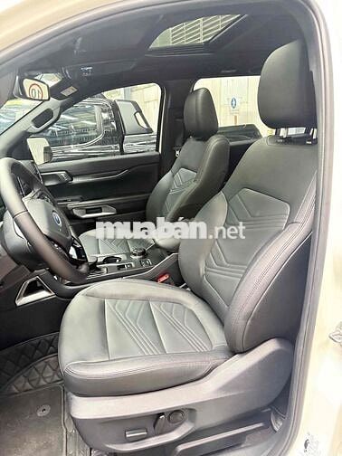 Everest Titanium 4x4 2024 Xuất VAT cao