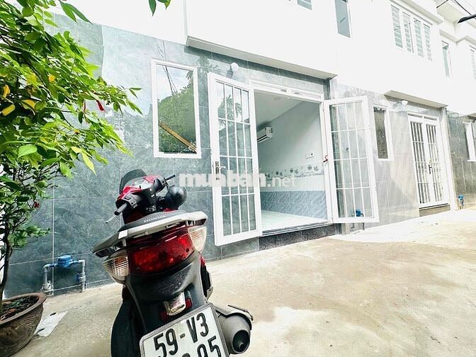 nhà phố full nội thất sổ 5.căn sau Tu Viện Khánh An Q.12