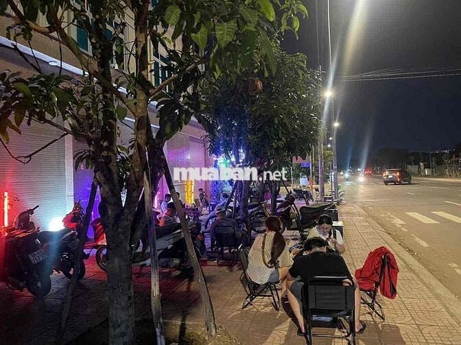 Sang quán Cafe - Địa chỉ: Đường 34 Bình Trị Đông B, Bình Tân. - Vị trí